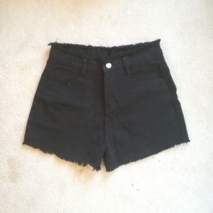 Black frayed denim shorts